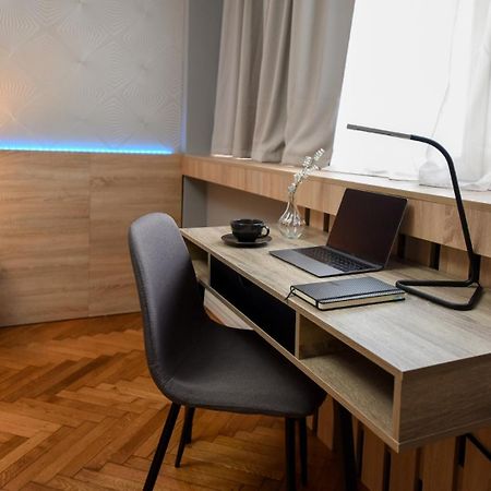 City Center Getaway - Cozy Accommodation For Your Perfect Stay 布加勒斯特 外观 照片